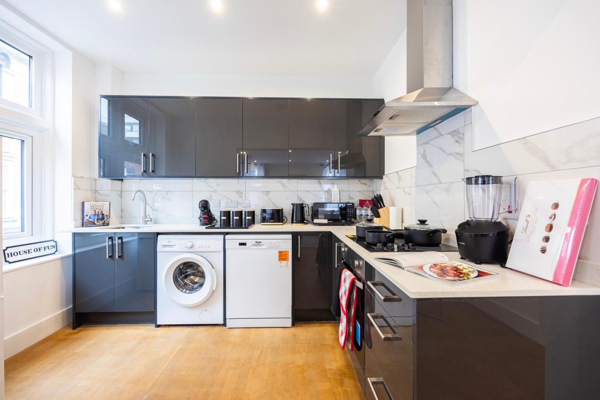 Block Of Apartments In Croydon ,Long Stays , Weekly & Monthly Offers , Contractors , Relocations , Leisure & Family Stays Ngoại thất bức ảnh