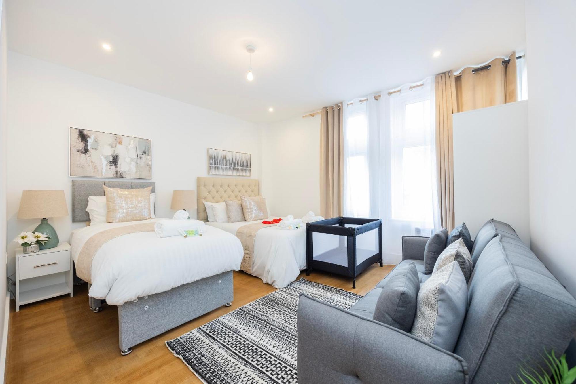 Block Of Apartments In Croydon ,Long Stays , Weekly & Monthly Offers , Contractors , Relocations , Leisure & Family Stays Ngoại thất bức ảnh